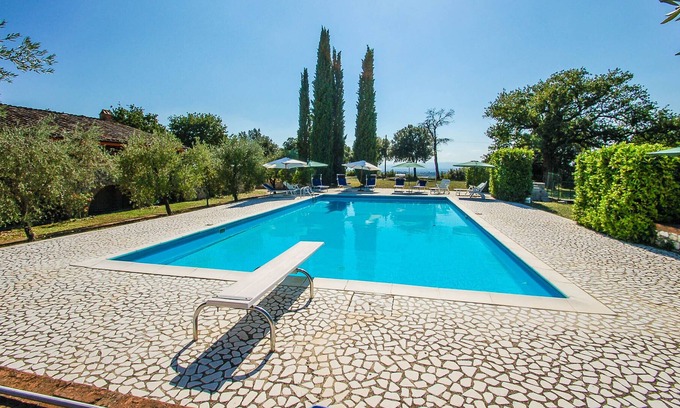Narni Villa | chalet con piscina privada en Umbría, a 80 km de Roma. Servicios a 2 km