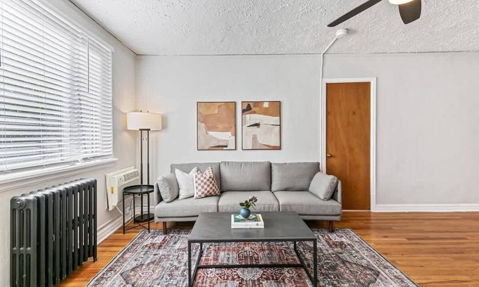 City Park Apartamento | Detroit by Modern Midstay / On City Park! #T26