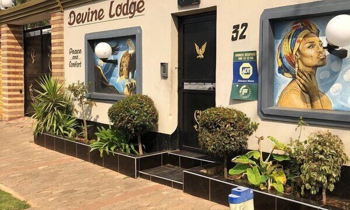 Greater Johannesburg Metropolitan Area Casa | Devine lodge Yeovile