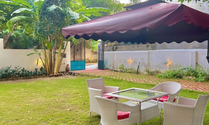 Greater Noida Villa | Devmad Homestay cozy villa Tranquil 2-bedroom villa in Greater Noida with AC