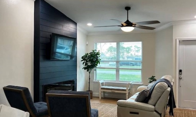 San Carlos Park Casa | Dew Casa Luxury 3 Bedroom Florida Home