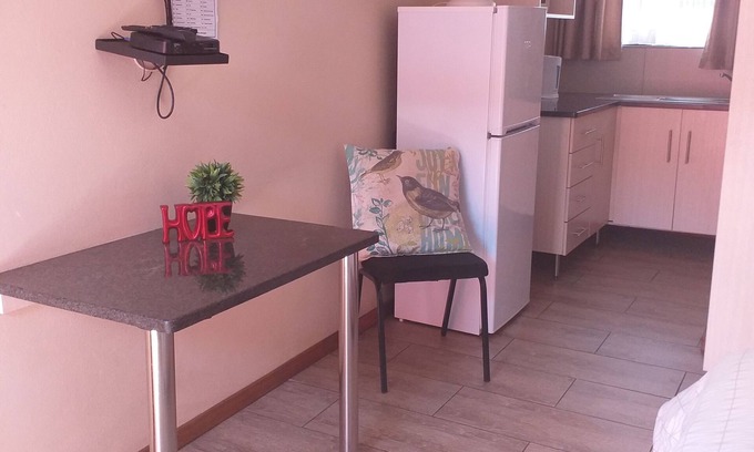 Emalahleni Casa | DH Guest House