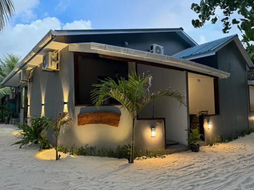 Dhigurah Casa | Dhigurah Beach Inn