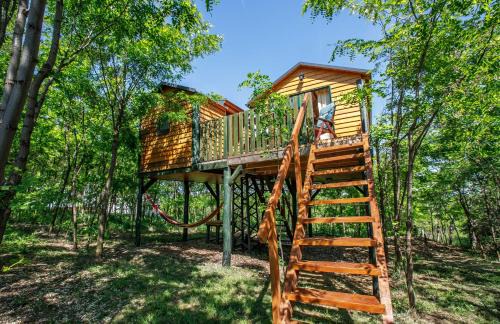 Lovasbereny Apartamento | Dióliget - Csendes Rejtek Lombház