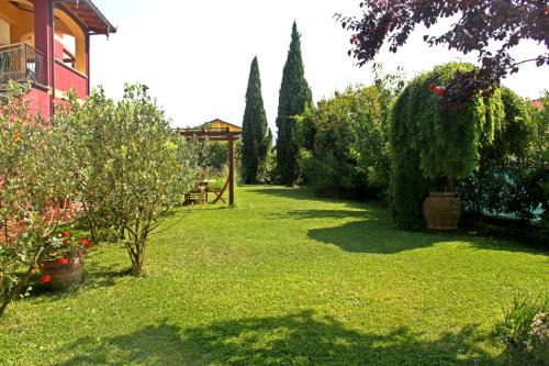 Sarzana Cama Y Desayuno | Di Luna e Di Sole