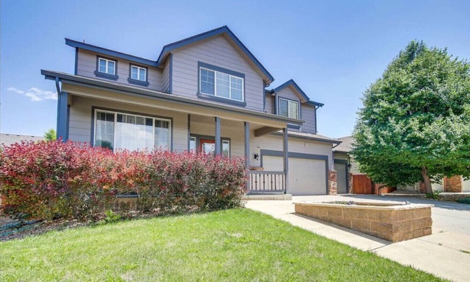 Commerce City Casa | DIA/Airport retreat I 20 mins to Downtown Denver