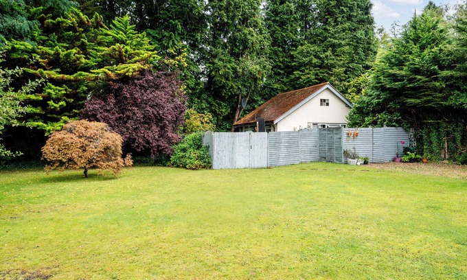 Crowthorne Hotel | Dial House Hotel