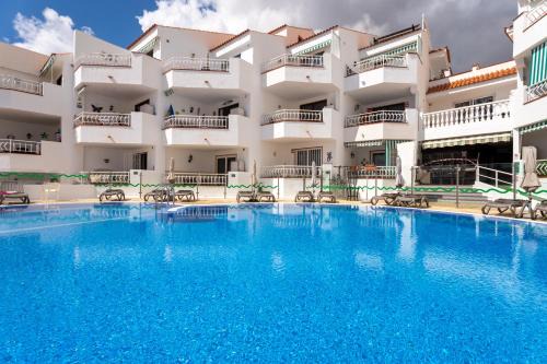 Los Cristianos Apartamento | Diamante Azul - Pool & Sea View, Heated Pool