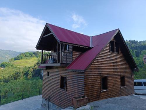 Macka Chalet De Esquí | Diamond Tree House