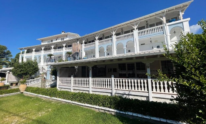 Vourvourou Hotel | Diaporos Hotel