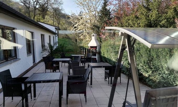 Niedenstein Apartamento | Die Aussicht - D&B Staycation Resort