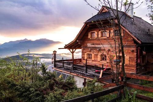 Ferndorf Chalet De Esquí | Die Mirnockhütte
