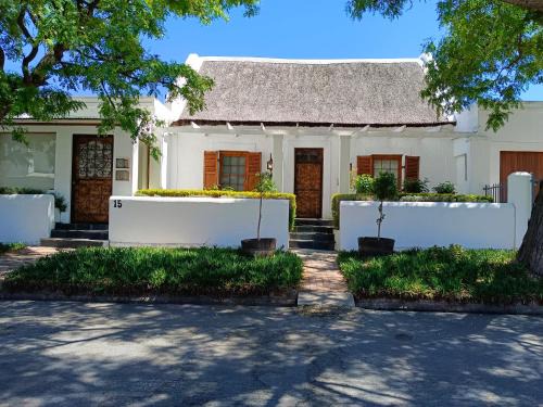 Montagu Casa | Die Nagmaalhuisie