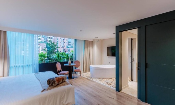 Las Lomas I Apartamento | Dieciseis By Wynwood House