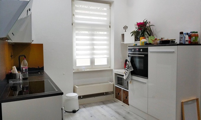 Diez Apartamento | Diez Mitte - habitación privada en un gran edificio antiguo