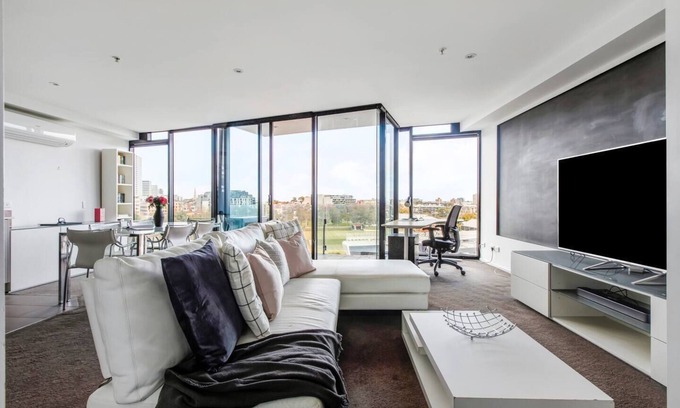 Melbourne Apartamento | Digital Nomad Dreaming across from Albert Park