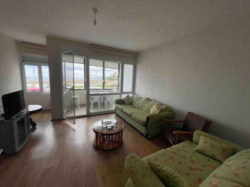 Dikili Apartamento | Dikili Sahilde Denize Sıfır Daire