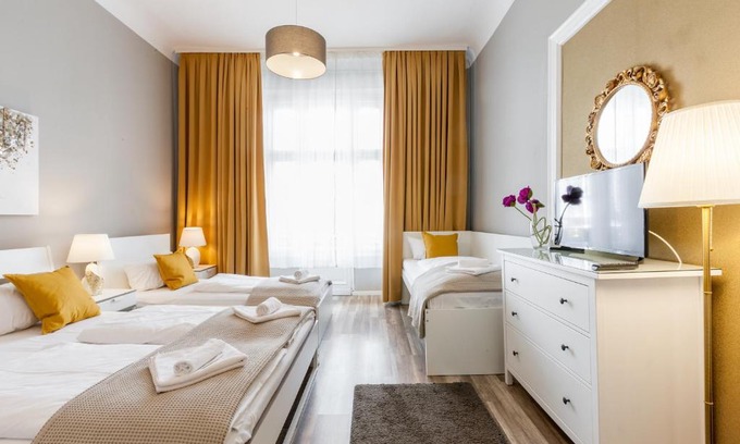 Schoeneberg Apartamento | Dilo Apartments - MyGold Apartment 120 SQM
