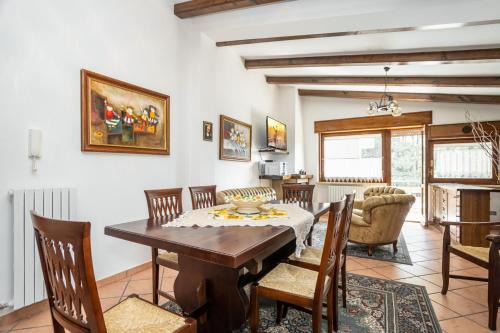 Camigliatello Apartamento | Dimora Felis by Rentbeat