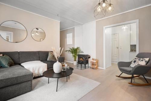 Engen Apartamento | DINBNB Apartments l 250m From CityCenter l Fireplace l Sleeps 6 l 24I7 check in