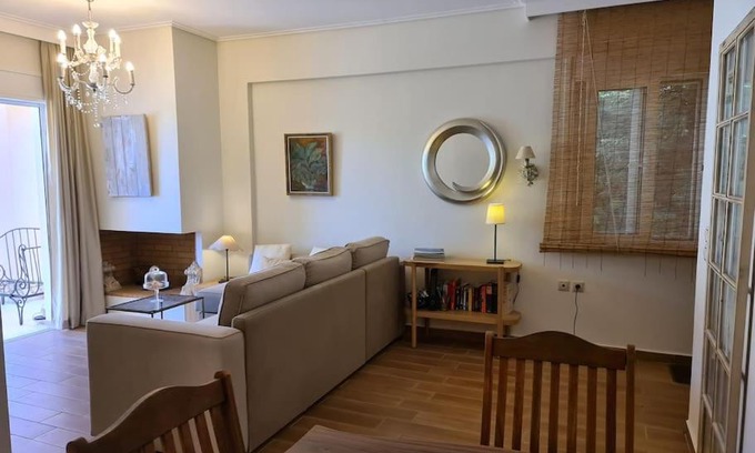 Karavomylos Apartamento | Dioni luxury apartment with private entrance