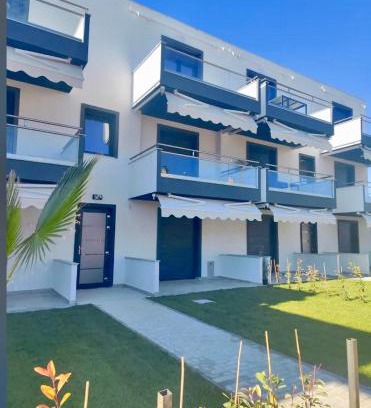 Paralia Ofryniou Apartamento | Dionysus building