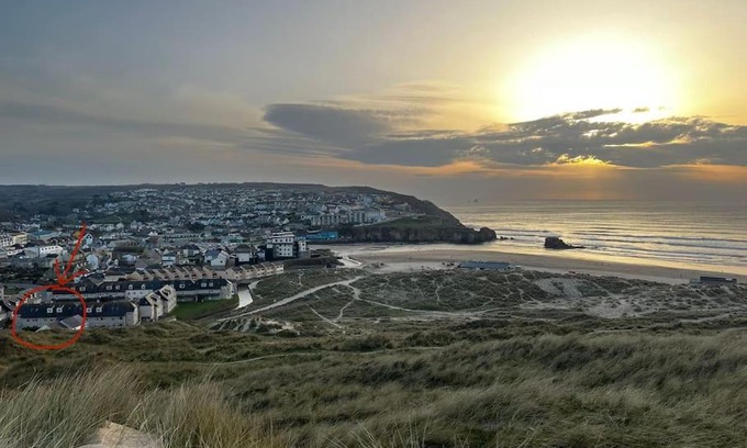 Perranporth Apartamento | Direct Beach Access! Top Floor Apartment Perranporth