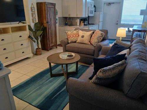 South Peninsula Historic District Apartamento | Direct ocean front view 1 bedroom Open Pool Ocean J