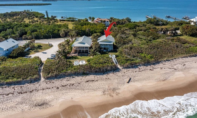 North Beach Casa | Direct Oceanfront Beach house on island