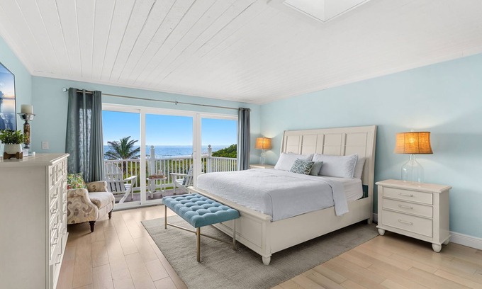 Indialantic By The Sea Casa | Direct Oceanfront Indialantic Getaway – Balcony, Patio & BBQ Grill!