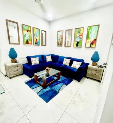 Mount Lavinia Apartamento | Direct Sea View Fully Furnished Luxury Apartment
