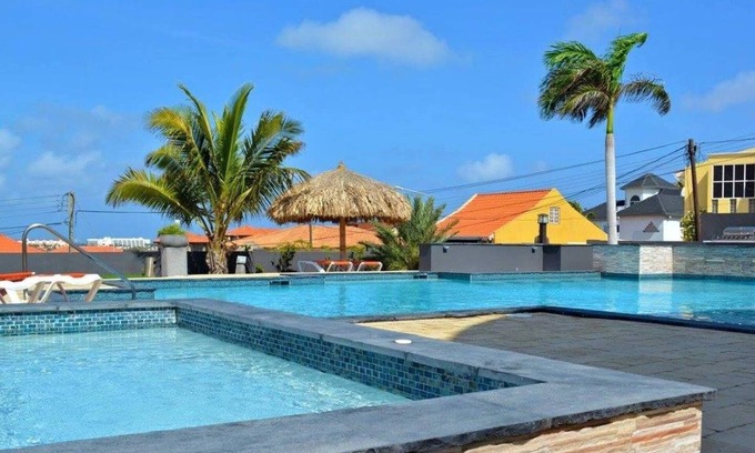 Kamay Villa | Directamente del propietario! Villa Aruba para 25 personas. La mejor vista! Gran piscina + jacuzi