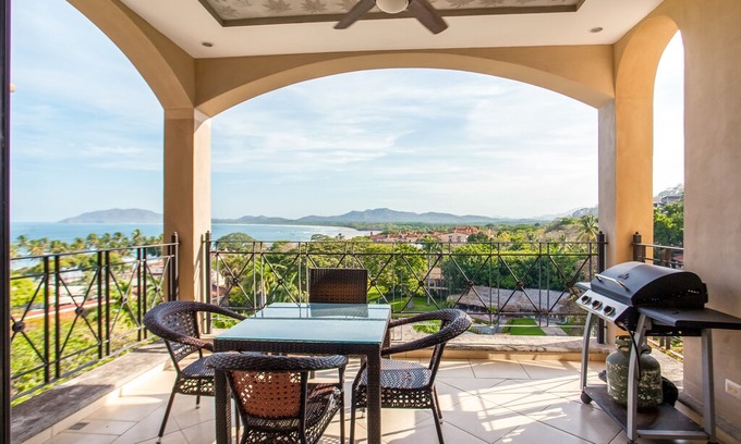 Tamarindo Condominio | Diria Penthouse 602L