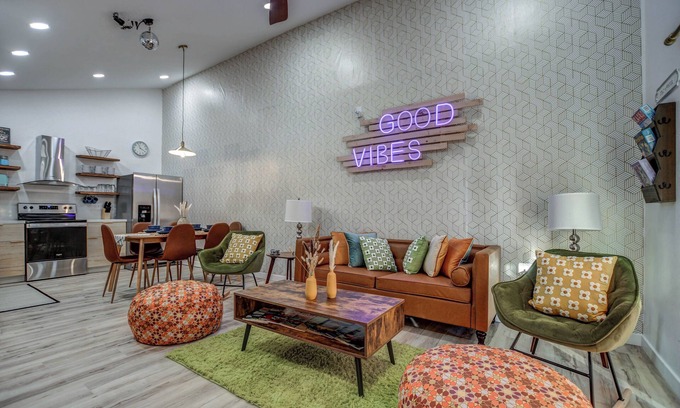 Mesa Grande Casa | \*DISCO DEN*/ All New Funky 70s Pad w/ Hot Tub!