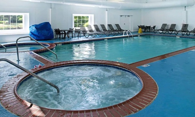 Berkeley Complejo | Discounted rates - Ideal resort location in Williamsburg-Historic PowhatanResort