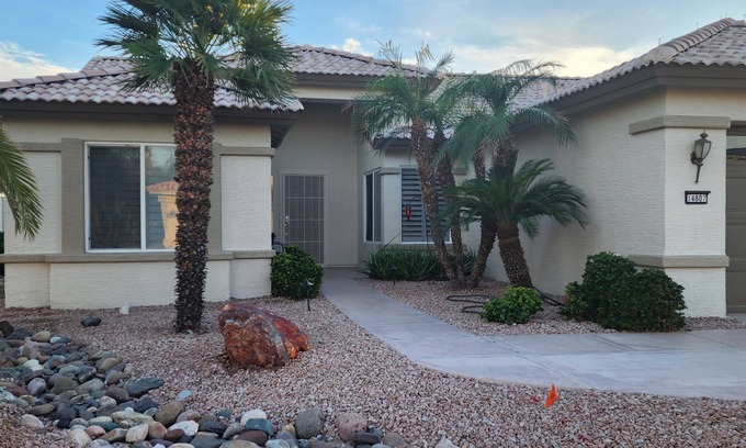 Palm Valley Casa | Hermosa casa en residencial Pebble Creek Golf Community - uso de carrito de golf incluido