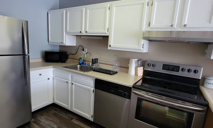 Elkins Park Apartamento | Discover a guest-exclusive haven in our modern, spacious apartment