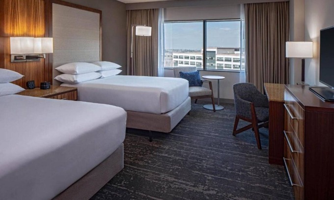 Hampden South Casa | Discover a premium one-stop travel experience at our room !