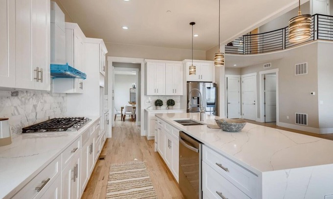 Hudson Casa | Discover Luxury & Serenity - 5 Bedroom Luxurious Mountain Retreat