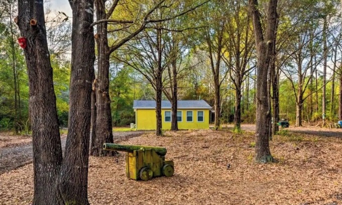 Harold Casa | Discover Milton charm, steps away from your cozy 2-bedroom retreat.