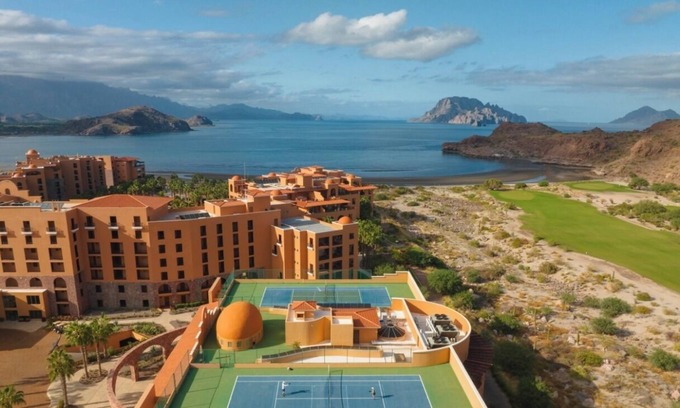 Loreto Apartamento | Discover Paradise in Loreto – Luxury Villa with Ocean Views and Unmatched Charm!