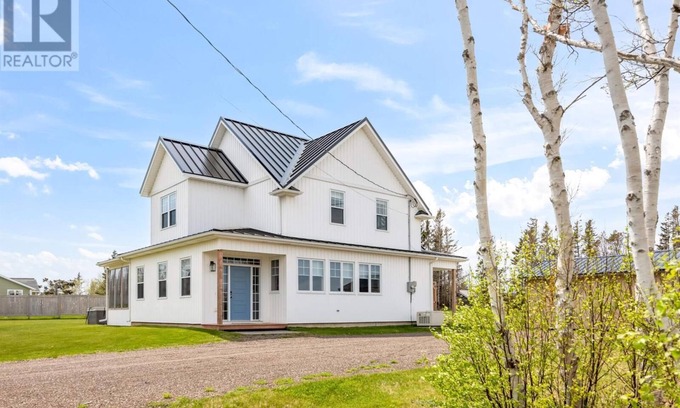 Stanhope Casa | Discover paradise just minutes away from stunning National Park Beaches!