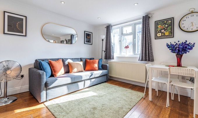 West Kensington Apartamento | Discover Plotseeker’s Centrally-Located 1-Bedroom Apartment