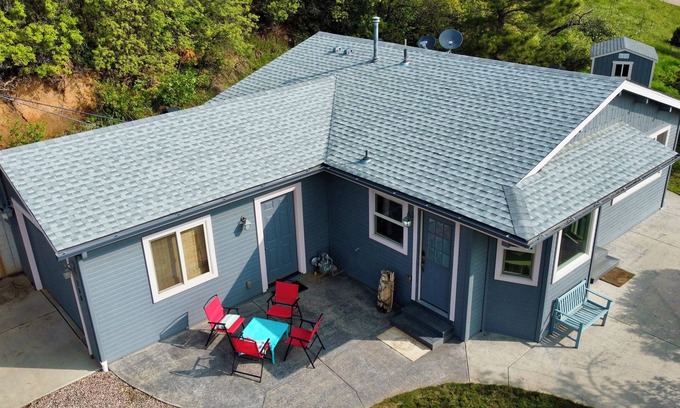 Palmer Lake Casa | Discover the charm of Palmer Lake at this cozy cottage in this peaceful town.