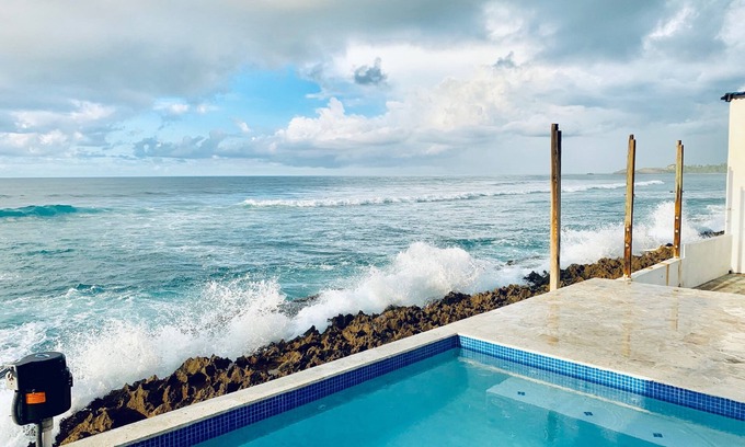 Islote Apartamento | Discovery Inn Suites at 681 Ocean Drive