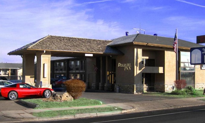 Midvale Hotel | Discovery Inn