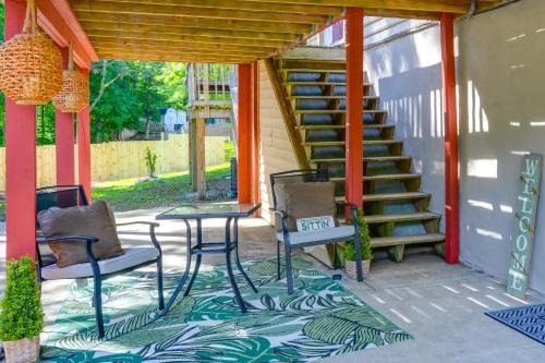 District Heights Casa | District Heights Apartment with Patio and Seating