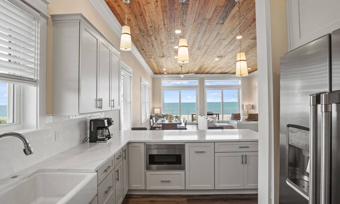 Indian Pass Casa | Sandpiper: Remaining Summer Weeks Just Discounted! Call or Inquire Now!