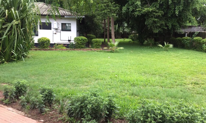 Livingstone Casa | Divine Guest House