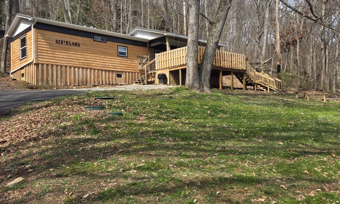 South Bloomingville Cabaña | Dixieland Cottage, Hocking Hills